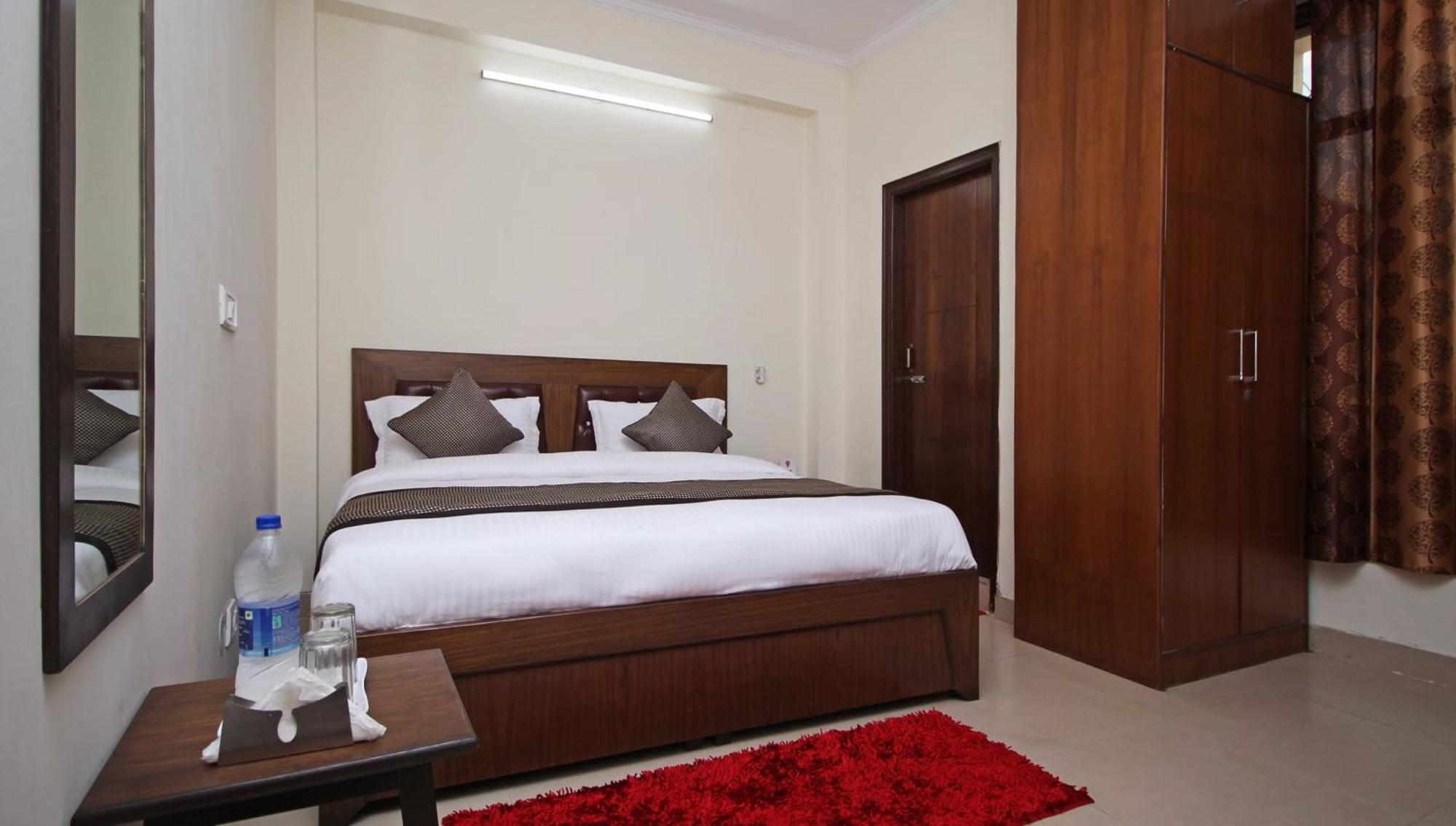 Hotel O Surya Palace New Delhi Eksteriør bilde
